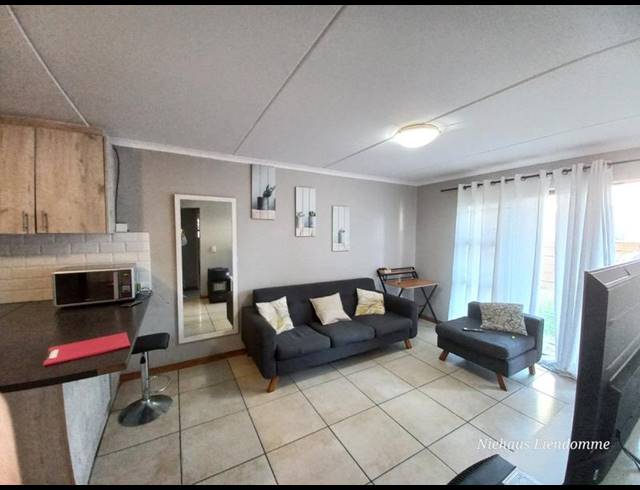 2 BEDROOM PROPERTY TO RENT IN GULDENLAND